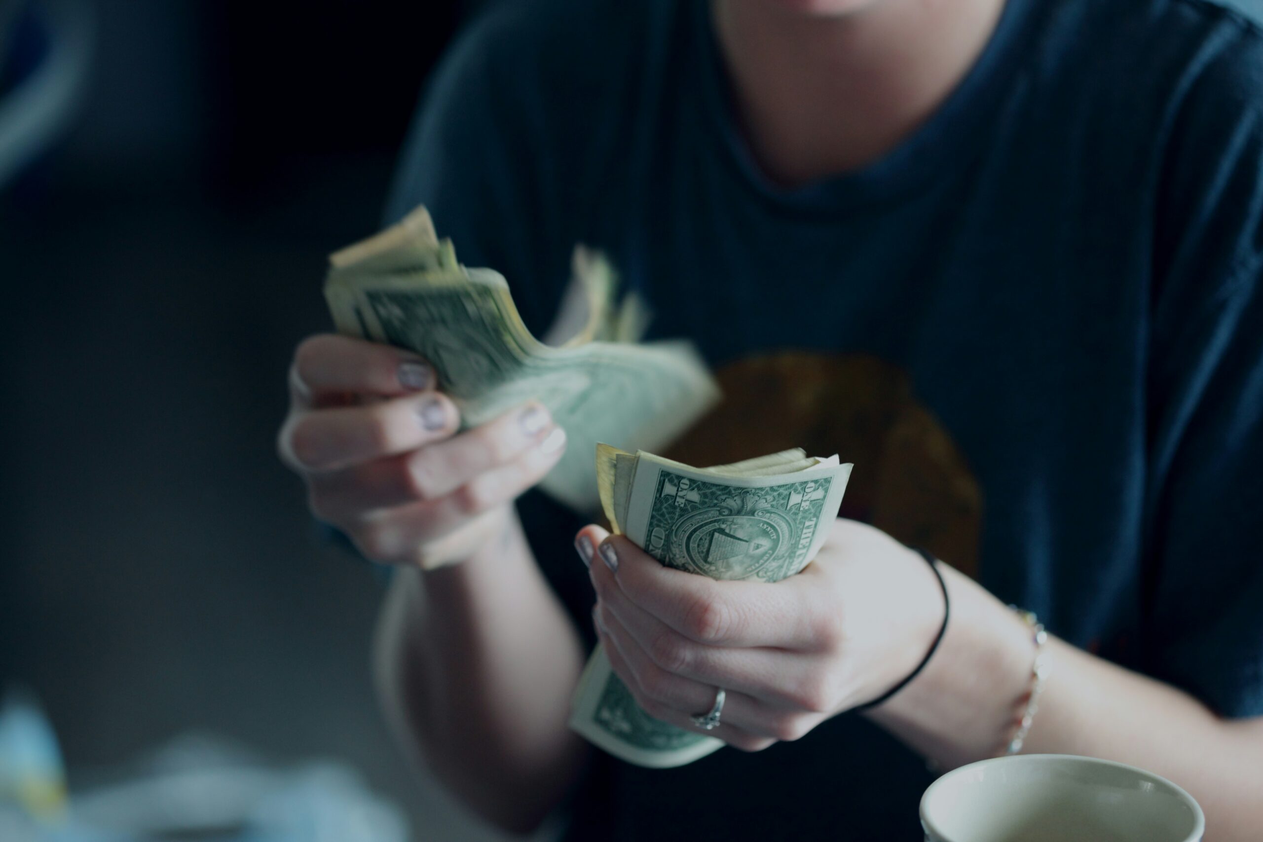 西中島のメンズエステの相場料金について